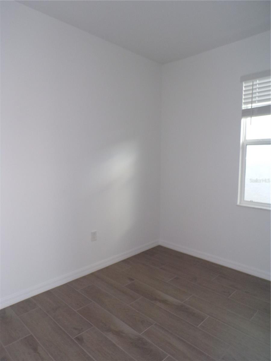 Image 40 of 50 For 11369 Willowleaf Boulevard