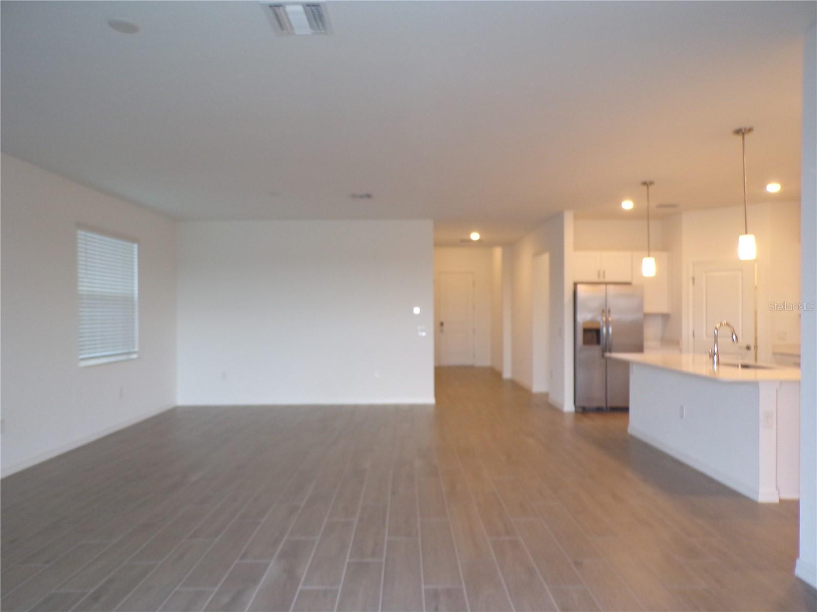 Image 7 of 50 For 11369 Willowleaf Boulevard