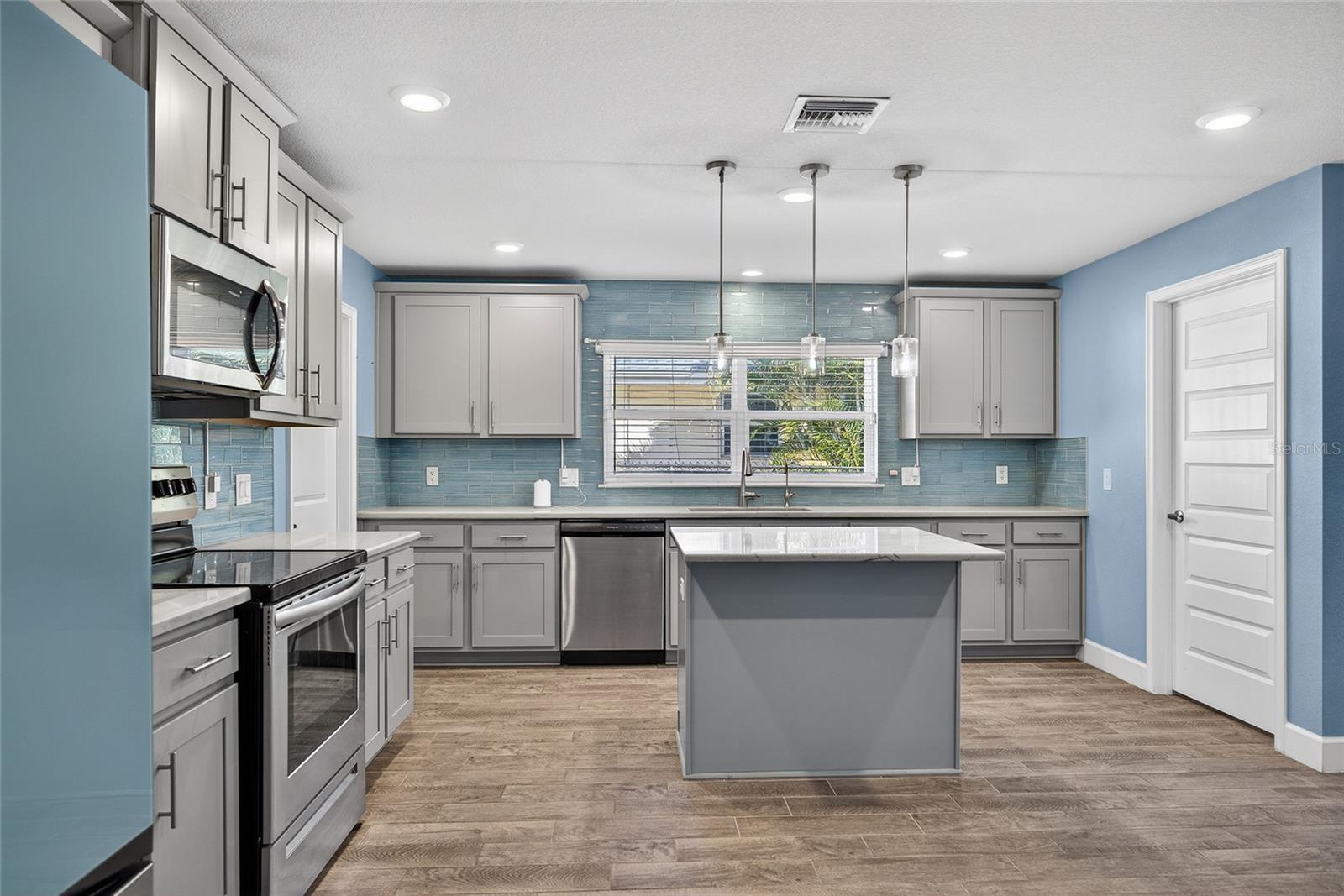 Image 12 of 38 For 2248 Bonn Court