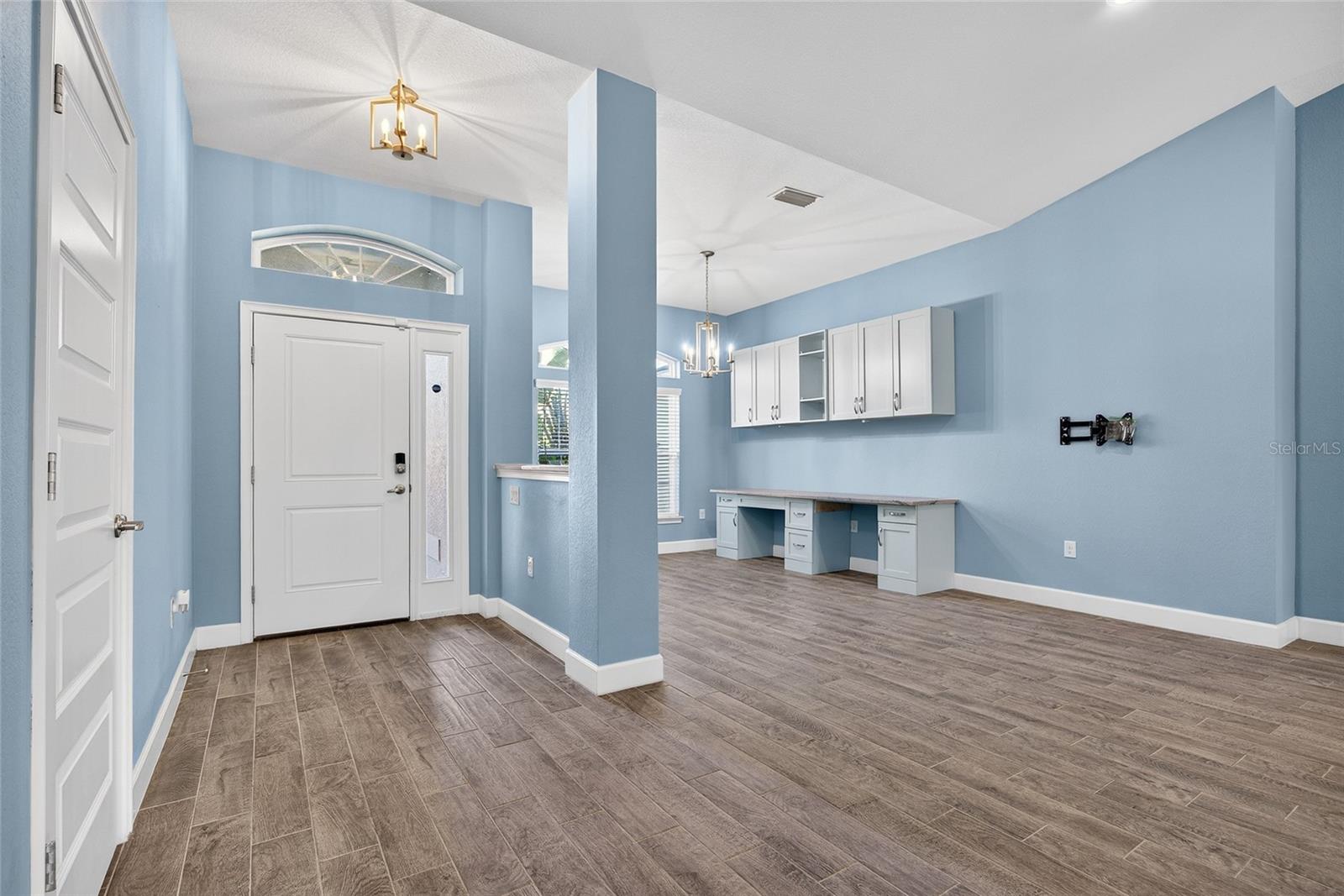 Image 4 of 38 For 2248 Bonn Court