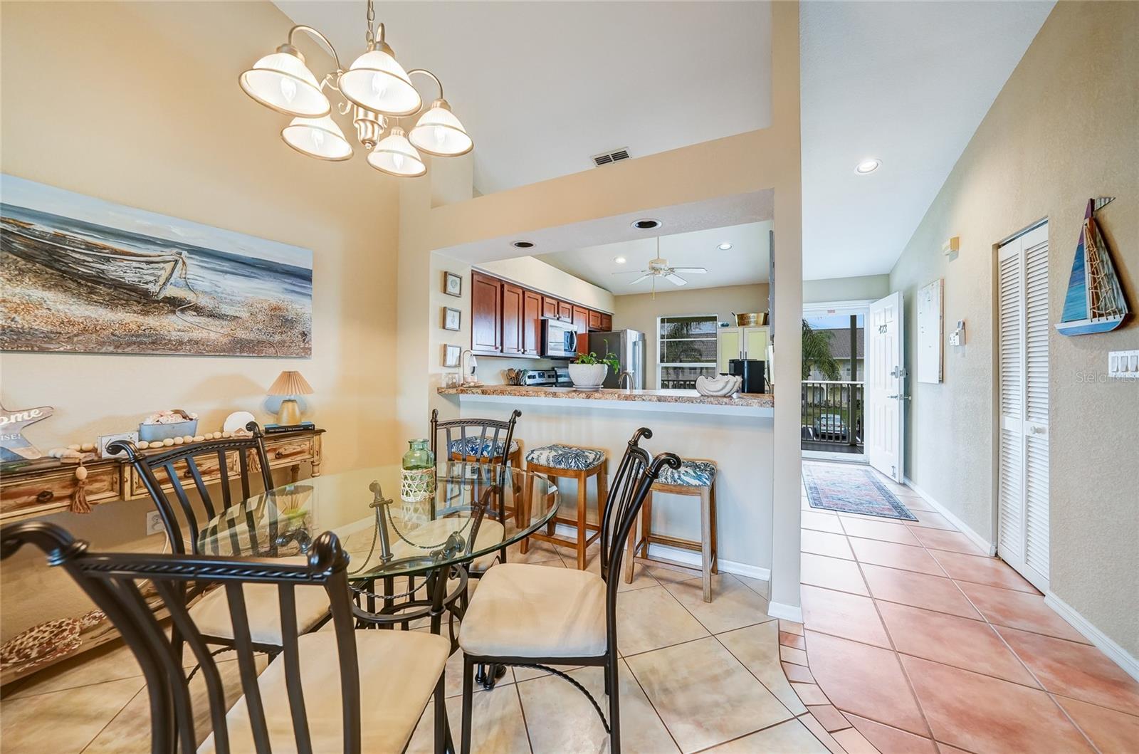 Image 6 of 27 For 4000 Bal Harbor Boulevard 423