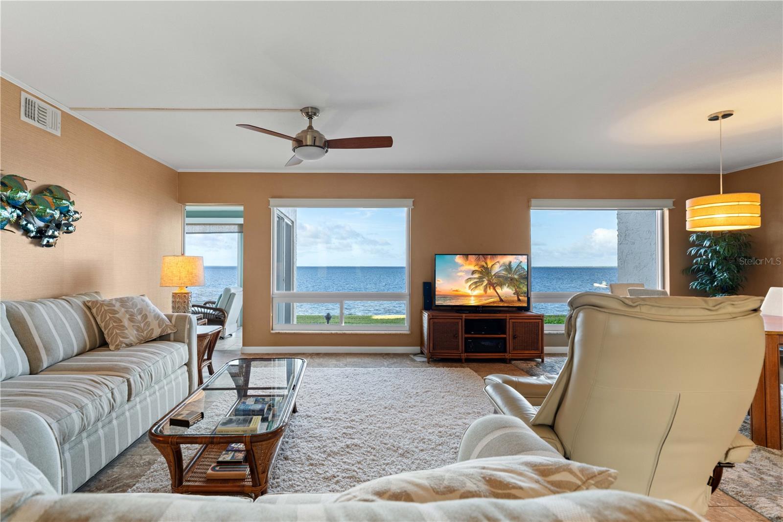 Image 19 of 55 For 1 Colony Point Drive A19