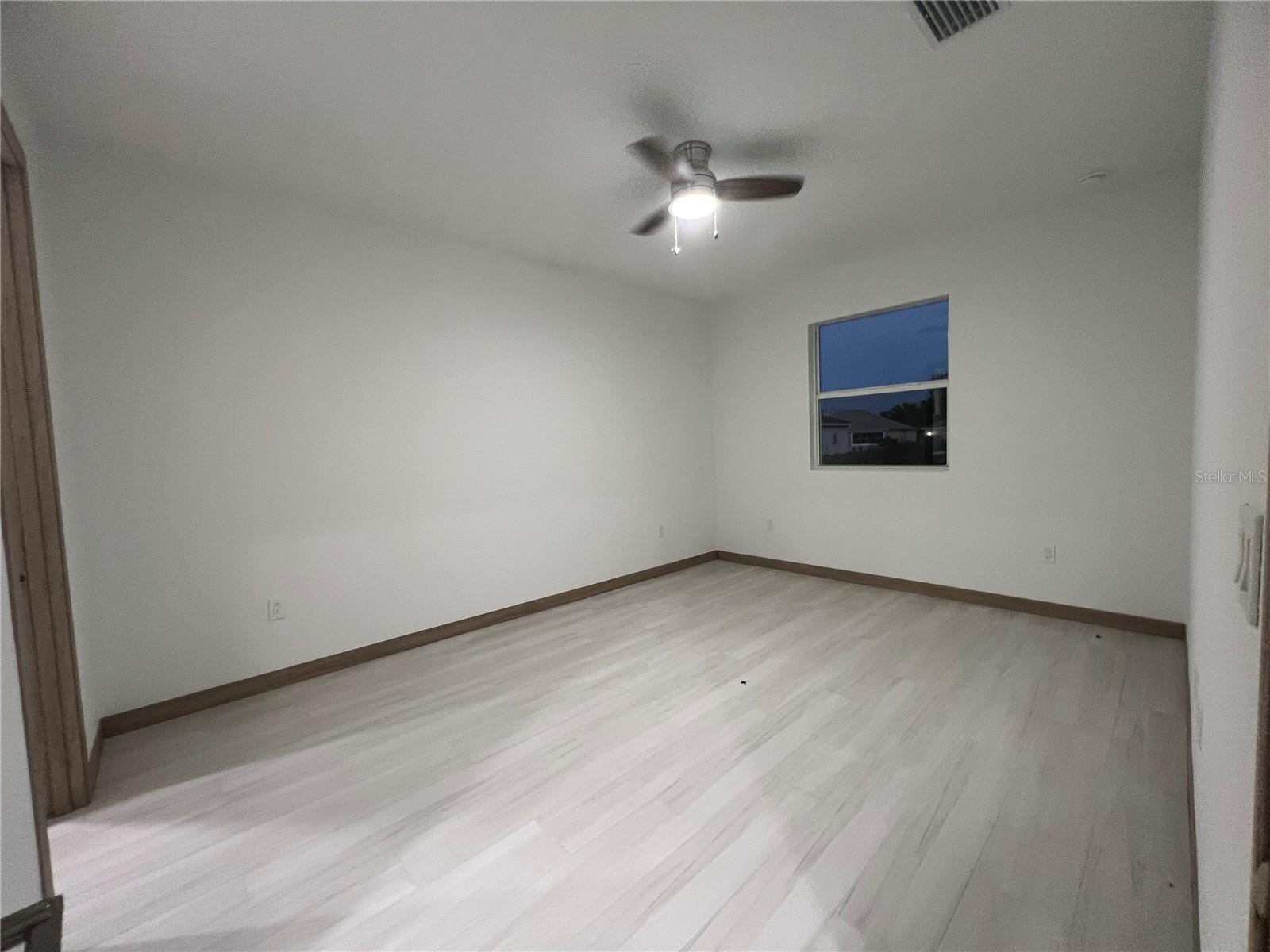 Image 7 of 17 For 4135 Watson Avenue