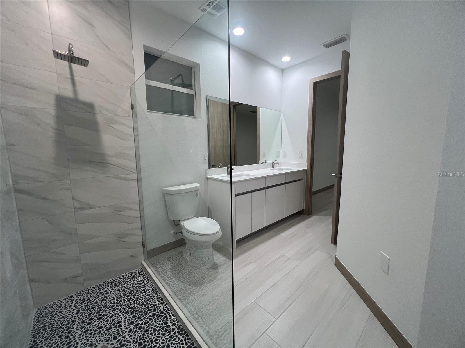 Image 9 of 17 For 4135 Watson Avenue