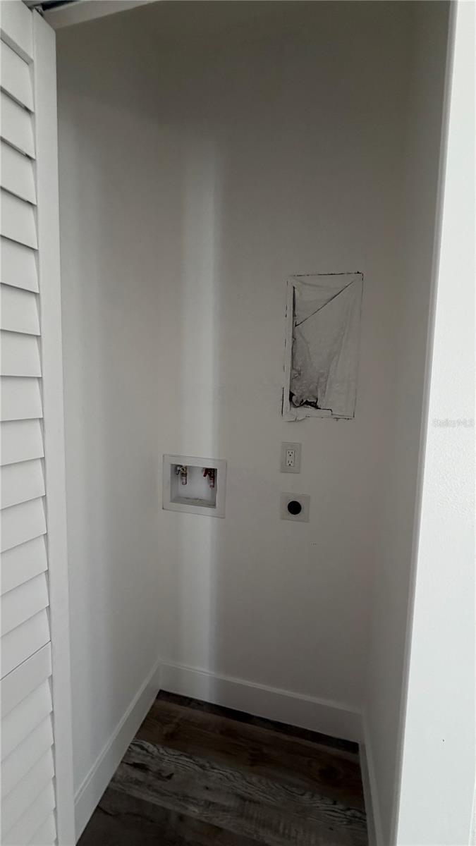 Image 17 of 20 For 27475 Treadmill Drive