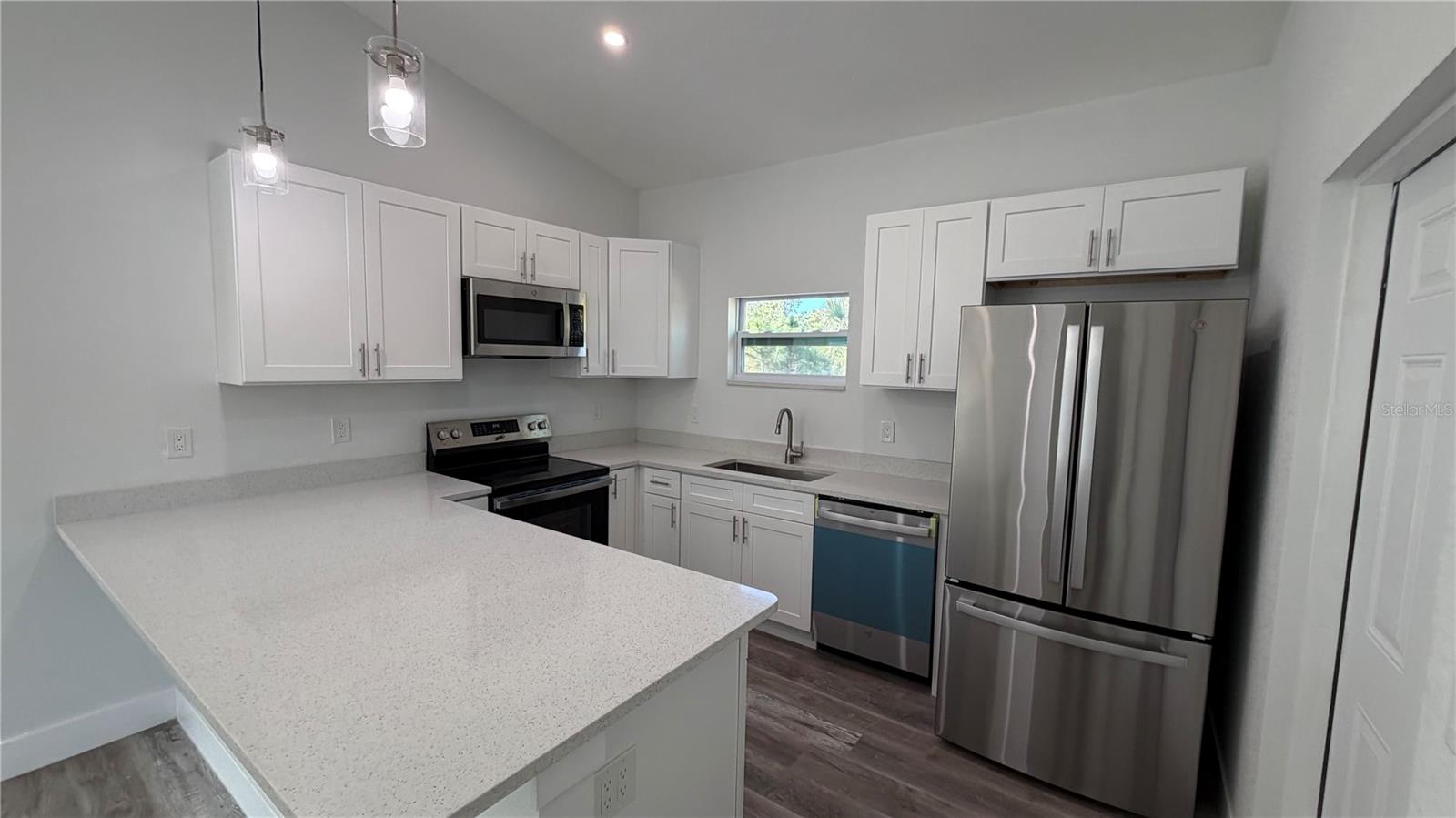 Image 9 of 20 For 27475 Treadmill Drive