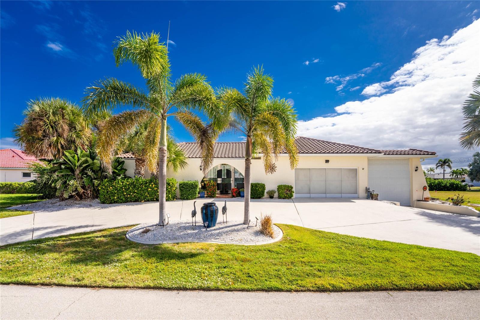 Image 2 of 80 For 740 Via Esplanade