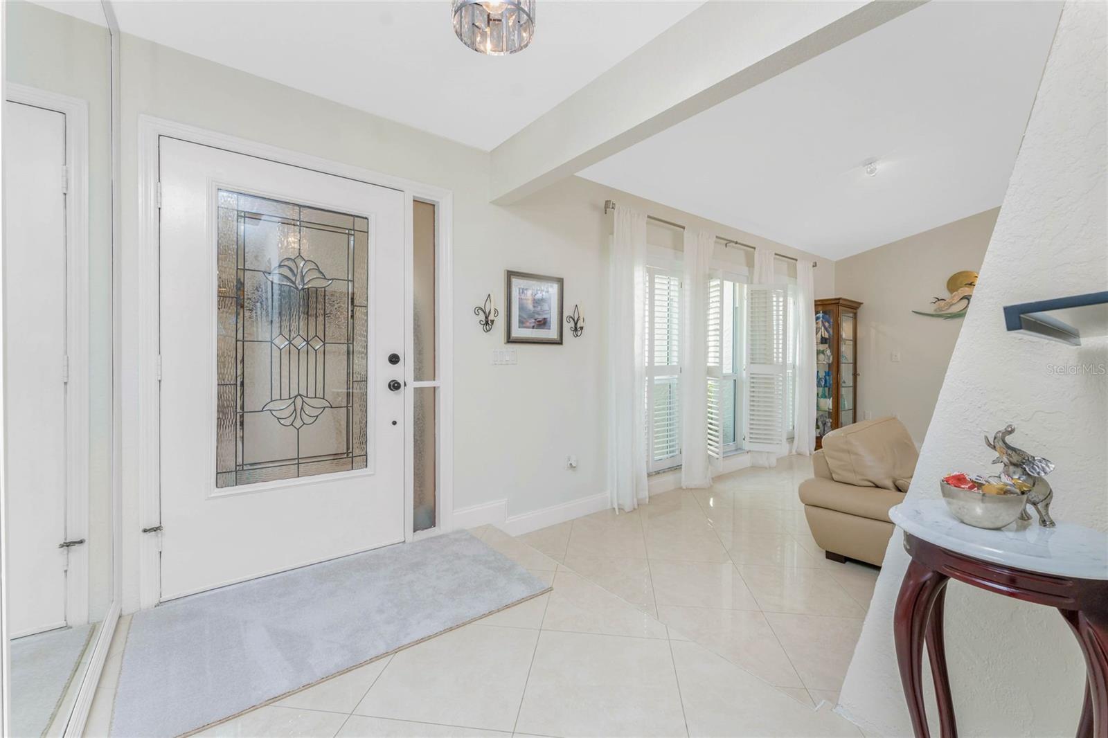 Image 4 of 80 For 740 Via Esplanade