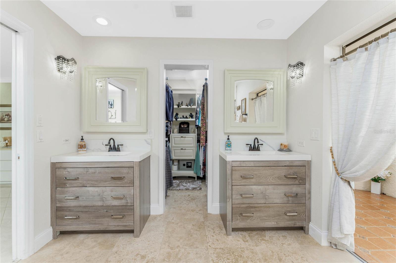 Image 46 of 80 For 740 Via Esplanade