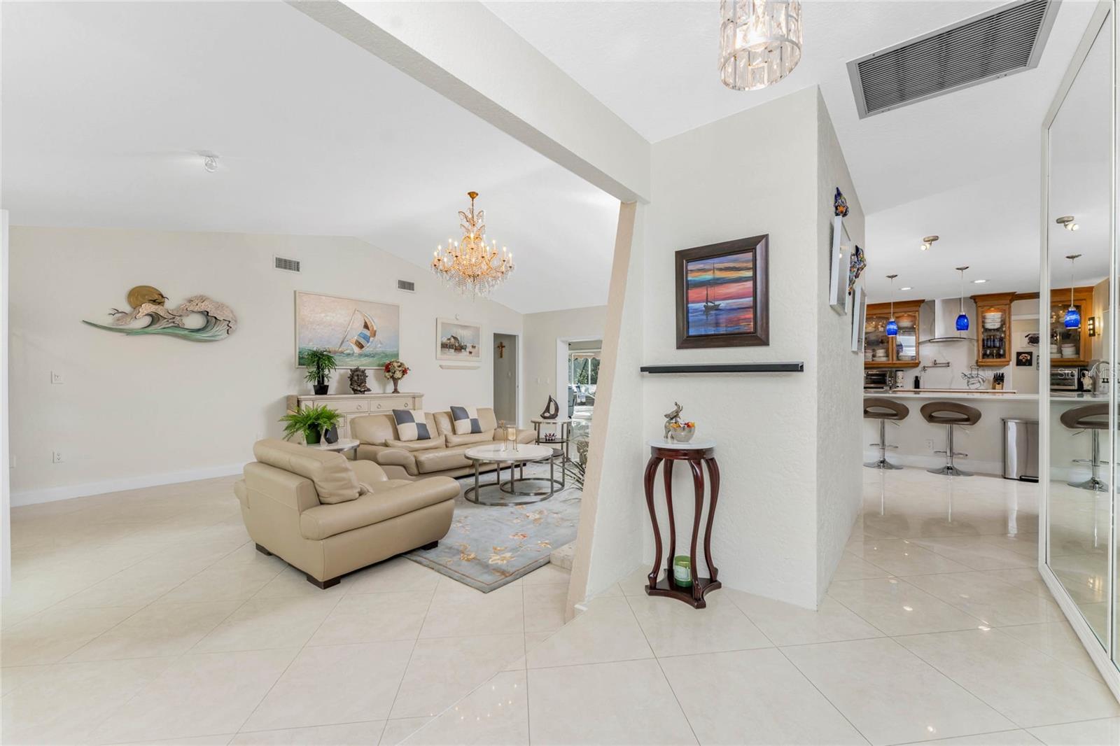 Image 5 of 80 For 740 Via Esplanade