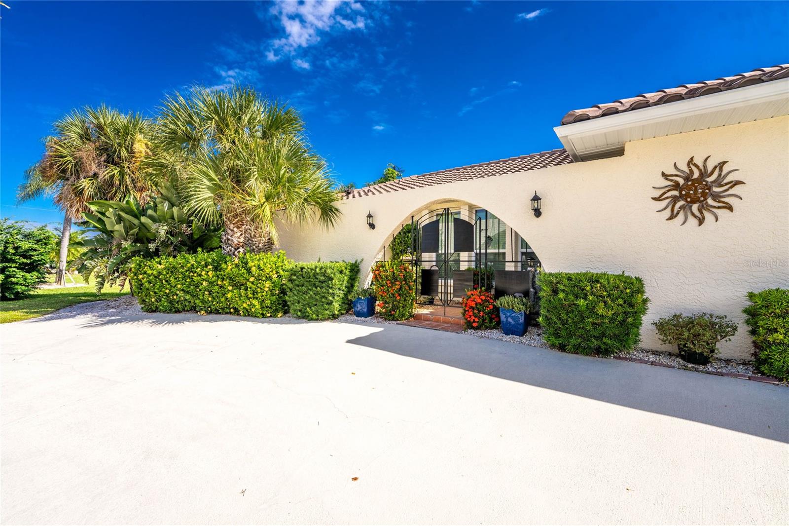 Image 65 of 80 For 740 Via Esplanade