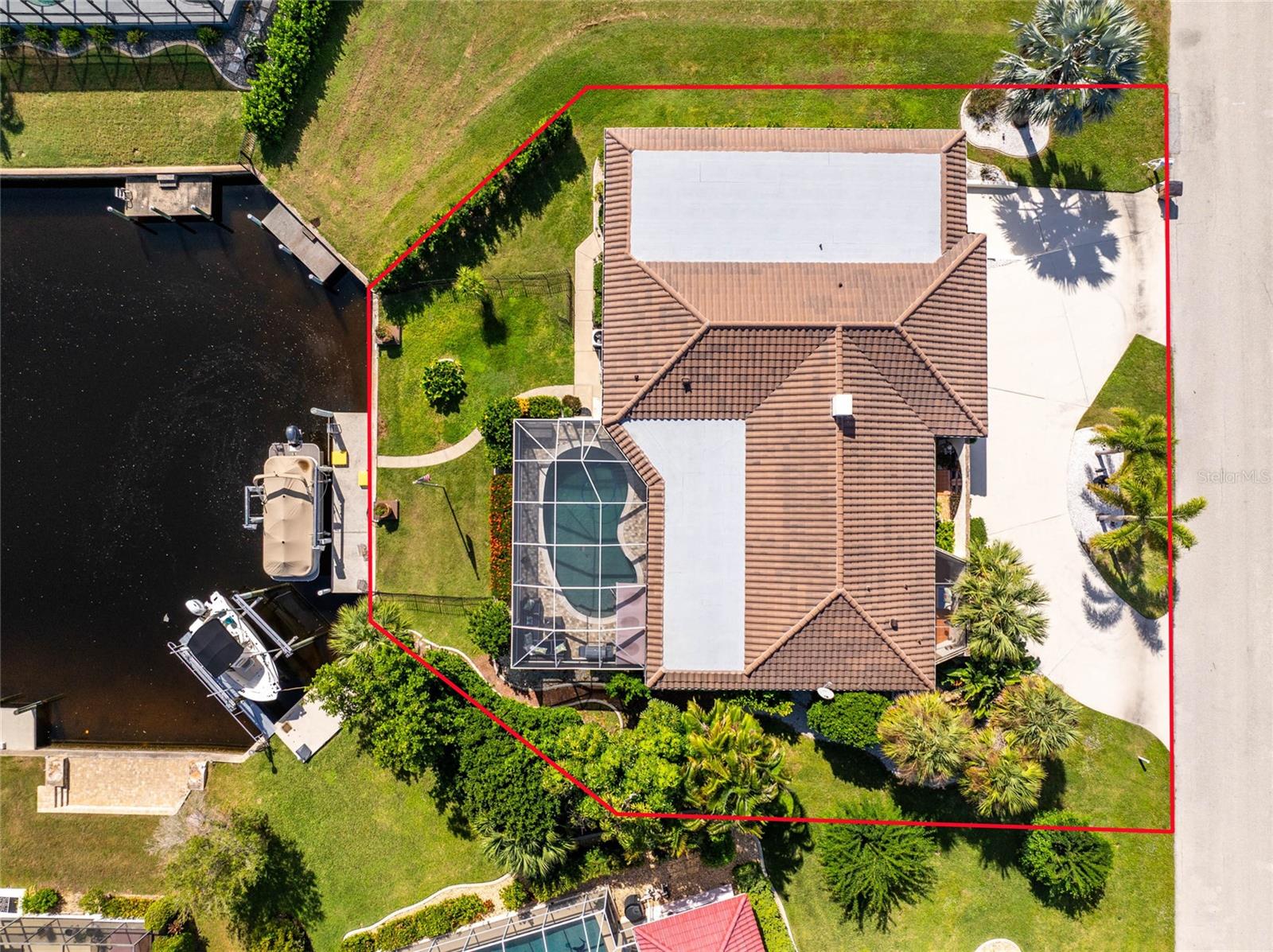 Image 76 of 80 For 740 Via Esplanade