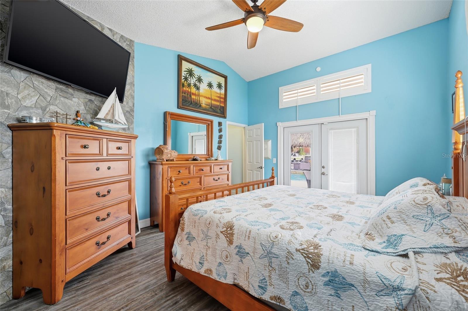 Image 10 of 29 For 320 Majestic Terrace