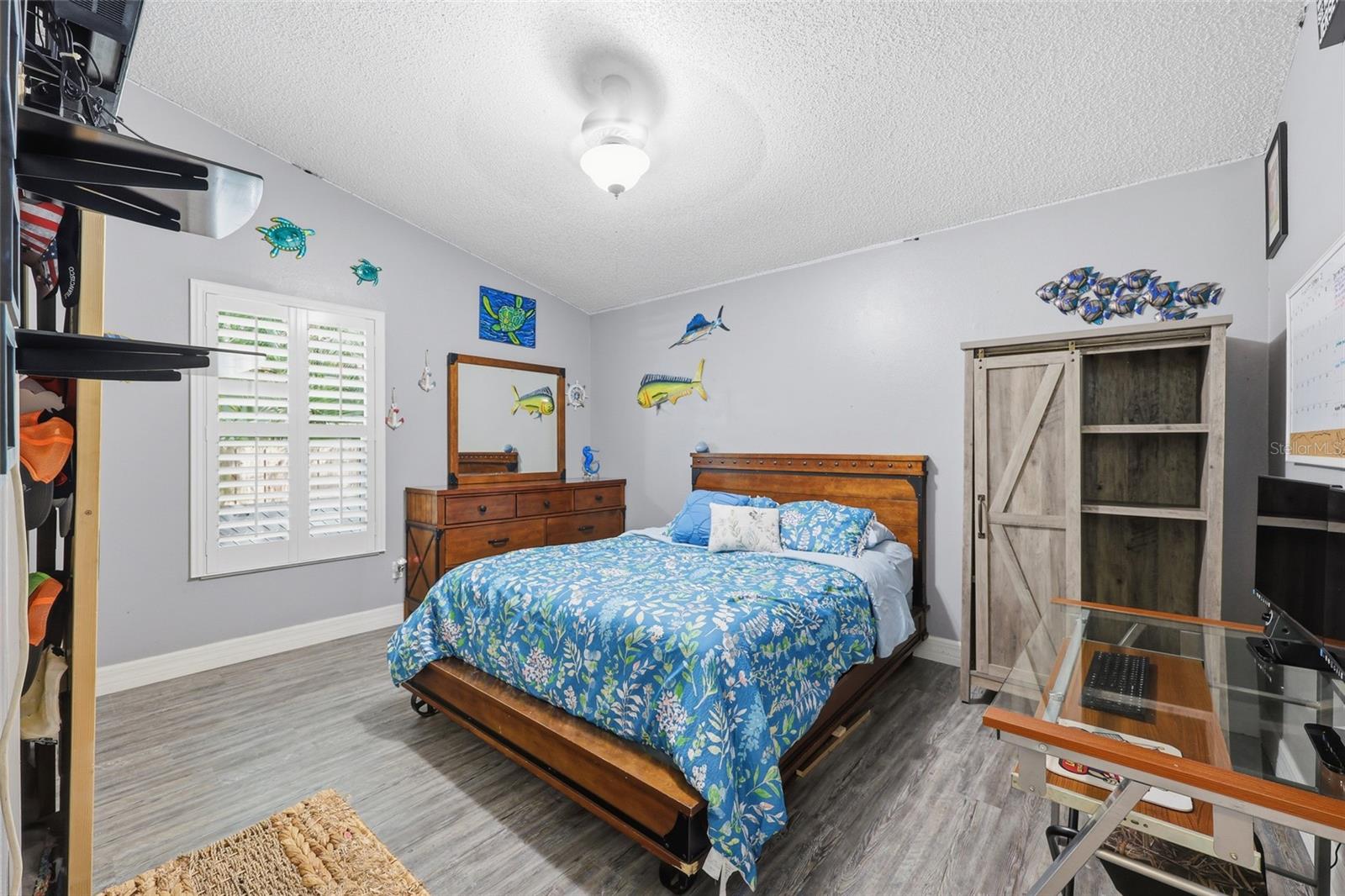 Image 12 of 29 For 320 Majestic Terrace