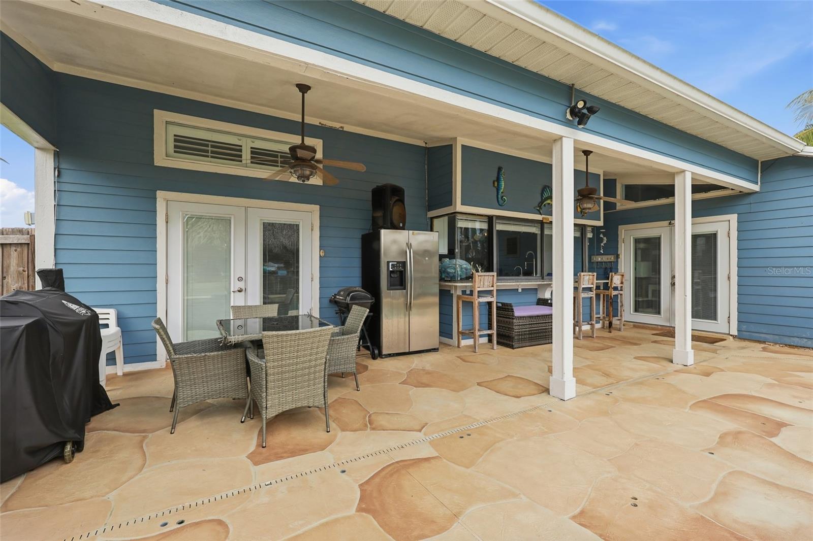 Image 17 of 29 For 320 Majestic Terrace