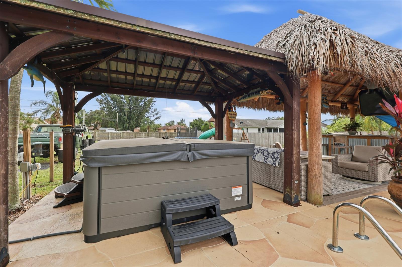 Image 25 of 29 For 320 Majestic Terrace