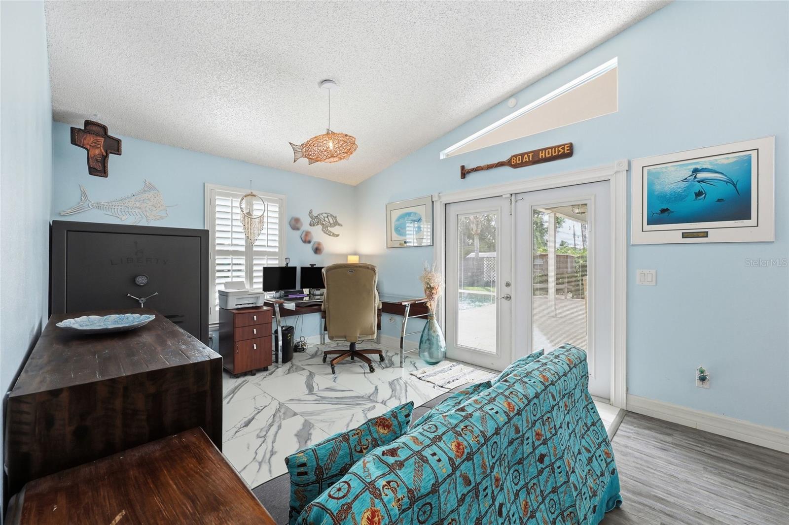 Image 6 of 29 For 320 Majestic Terrace