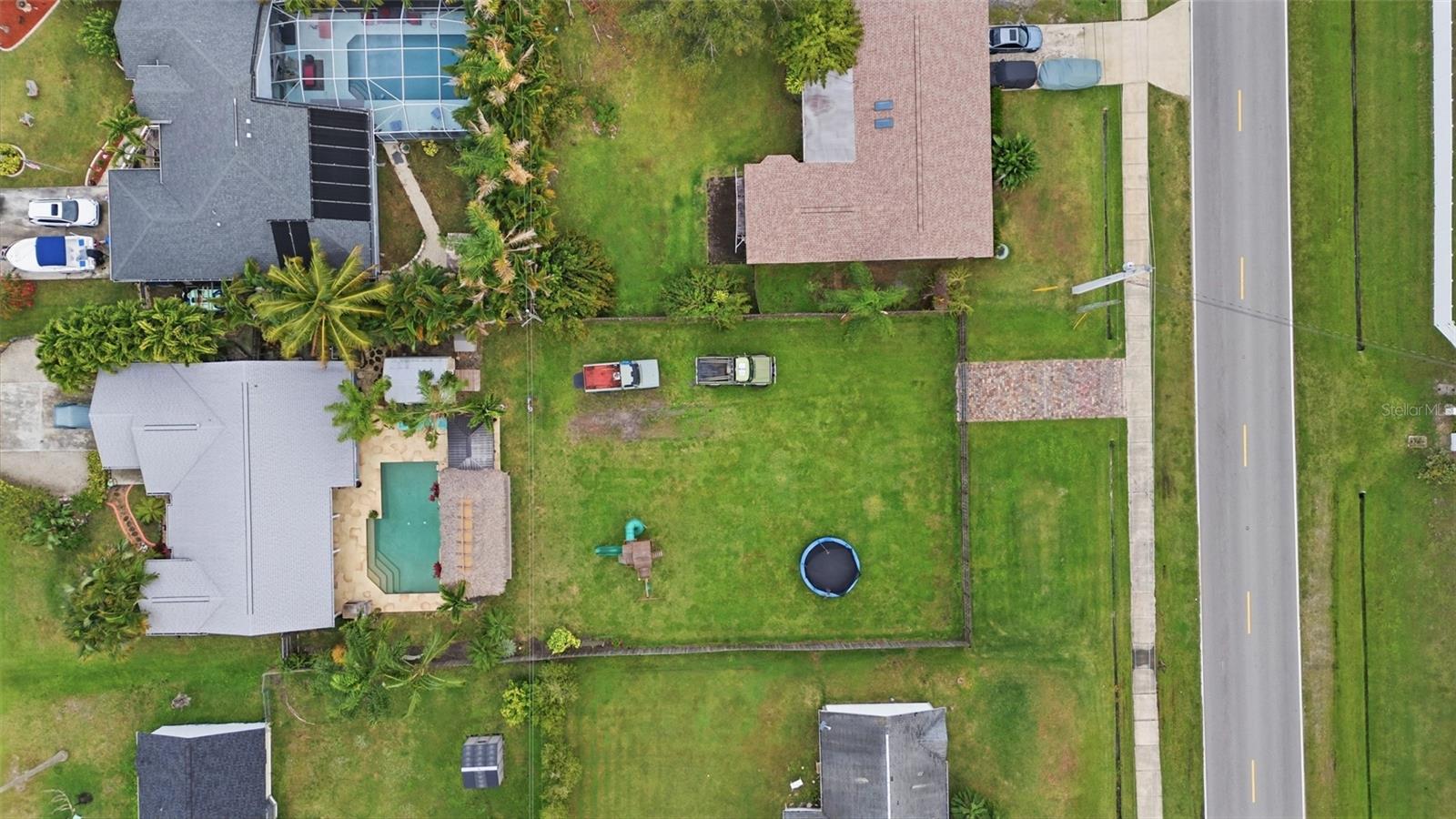 Image 8 of 8 For 313 Thornhill Drive