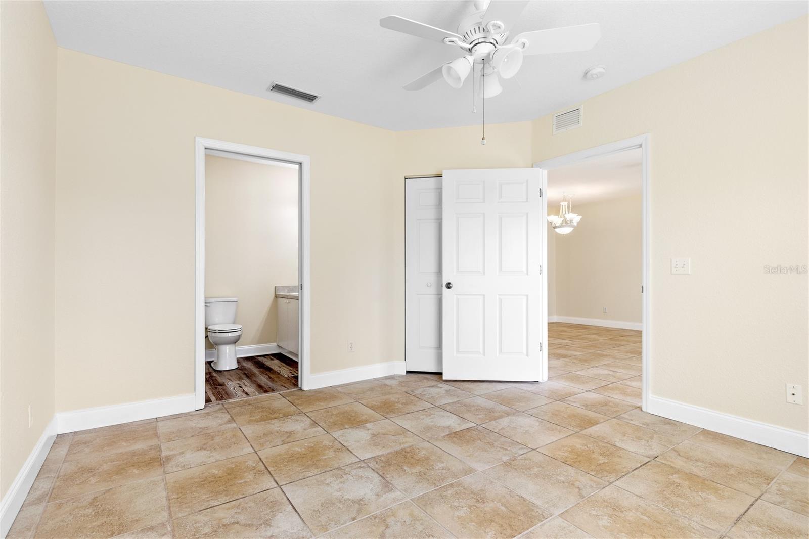 Image 20 of 39 For 19355 Water Oak Drive 105