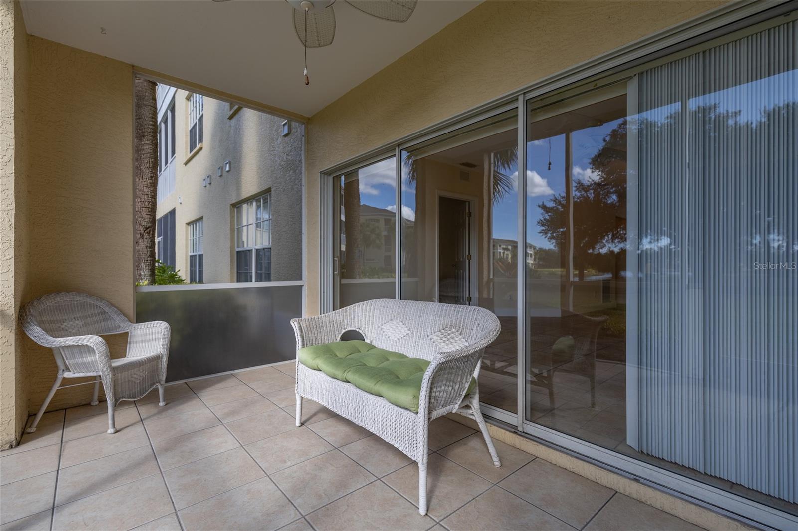 Image 24 of 39 For 19355 Water Oak Drive 105