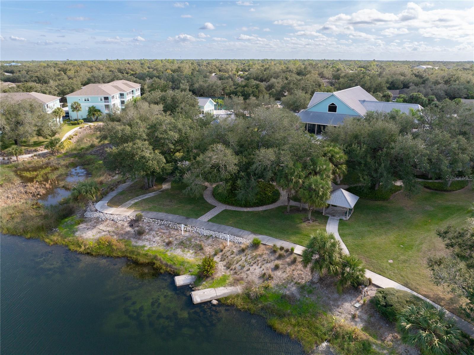 Image 36 of 39 For 19355 Water Oak Drive 105