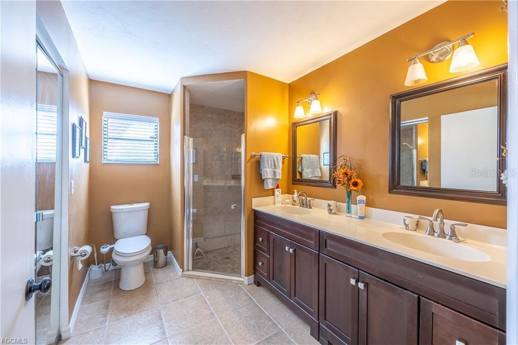 Image 13 of 47 For 1383 Harbor View Drive