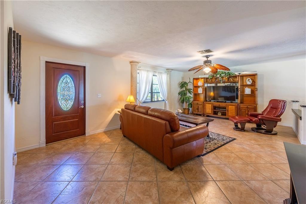 Image 4 of 47 For 1383 Harbor View Drive