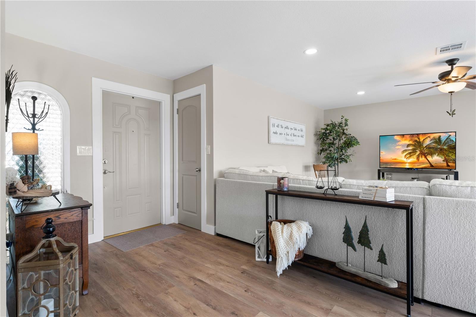 Image 16 of 59 For 1615 Via Dolce Vita