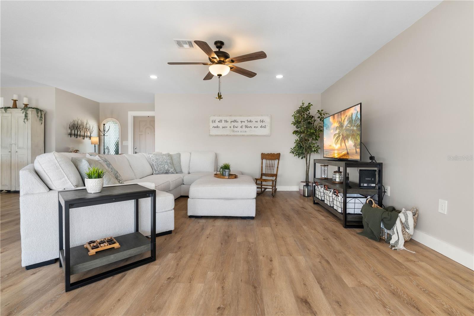 Image 22 of 59 For 1615 Via Dolce Vita