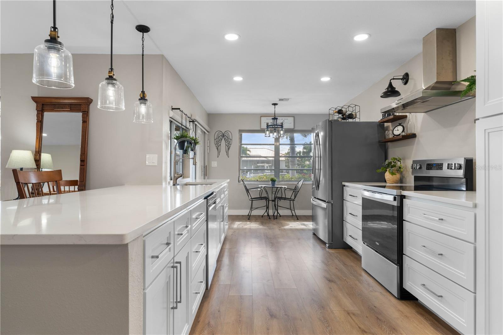 Image 7 of 59 For 1615 Via Dolce Vita