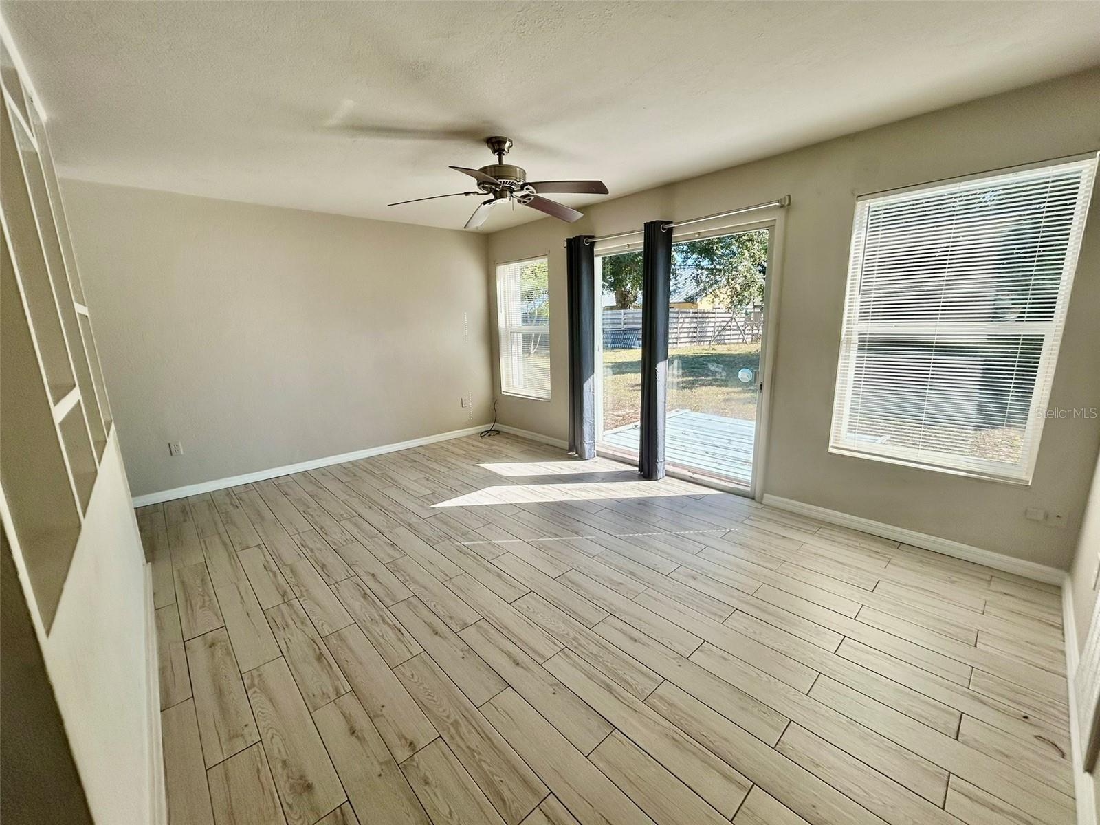 Image 5 of 12 For 21969 Beverly Avenue