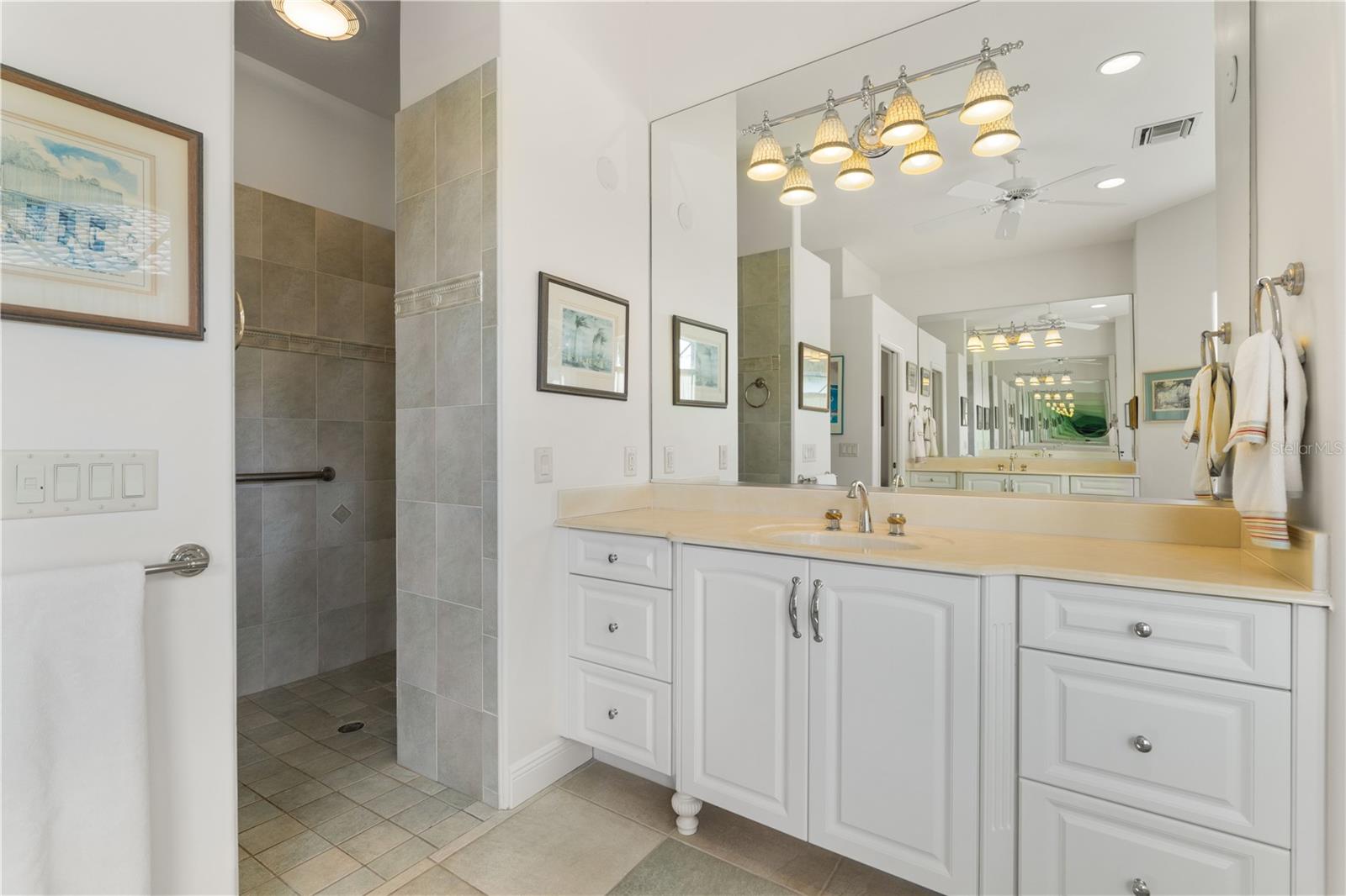 Image 39 of 80 For 2736 Mayaguana Court