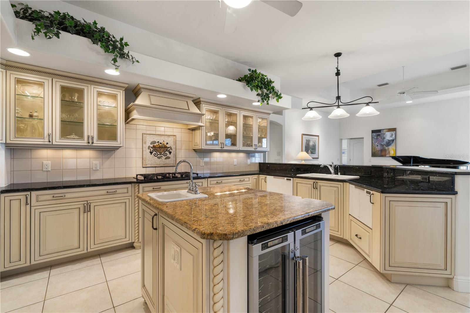 Image 8 of 80 For 2736 Mayaguana Court