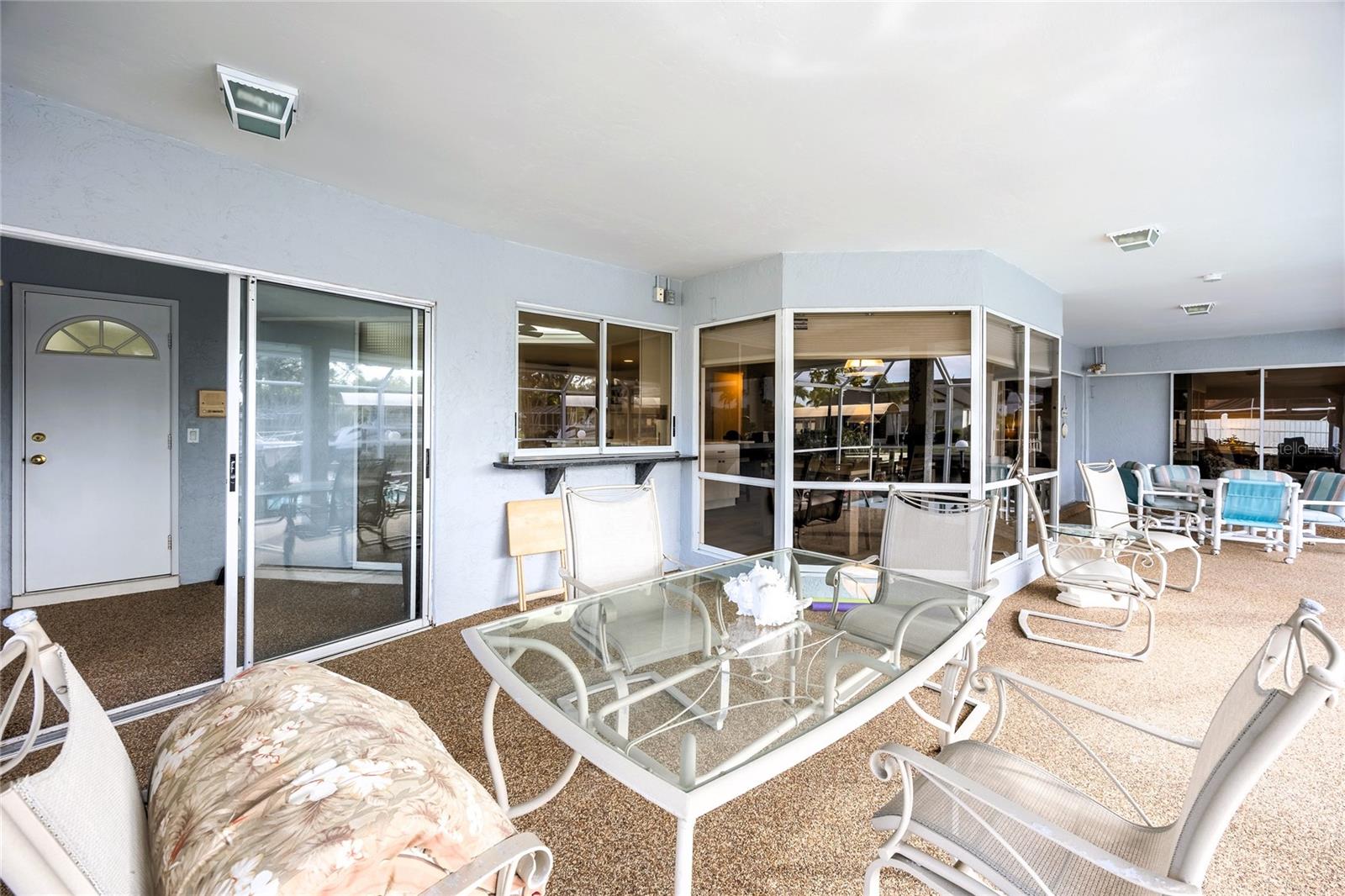 Image 33 of 47 For 3316 19th Place