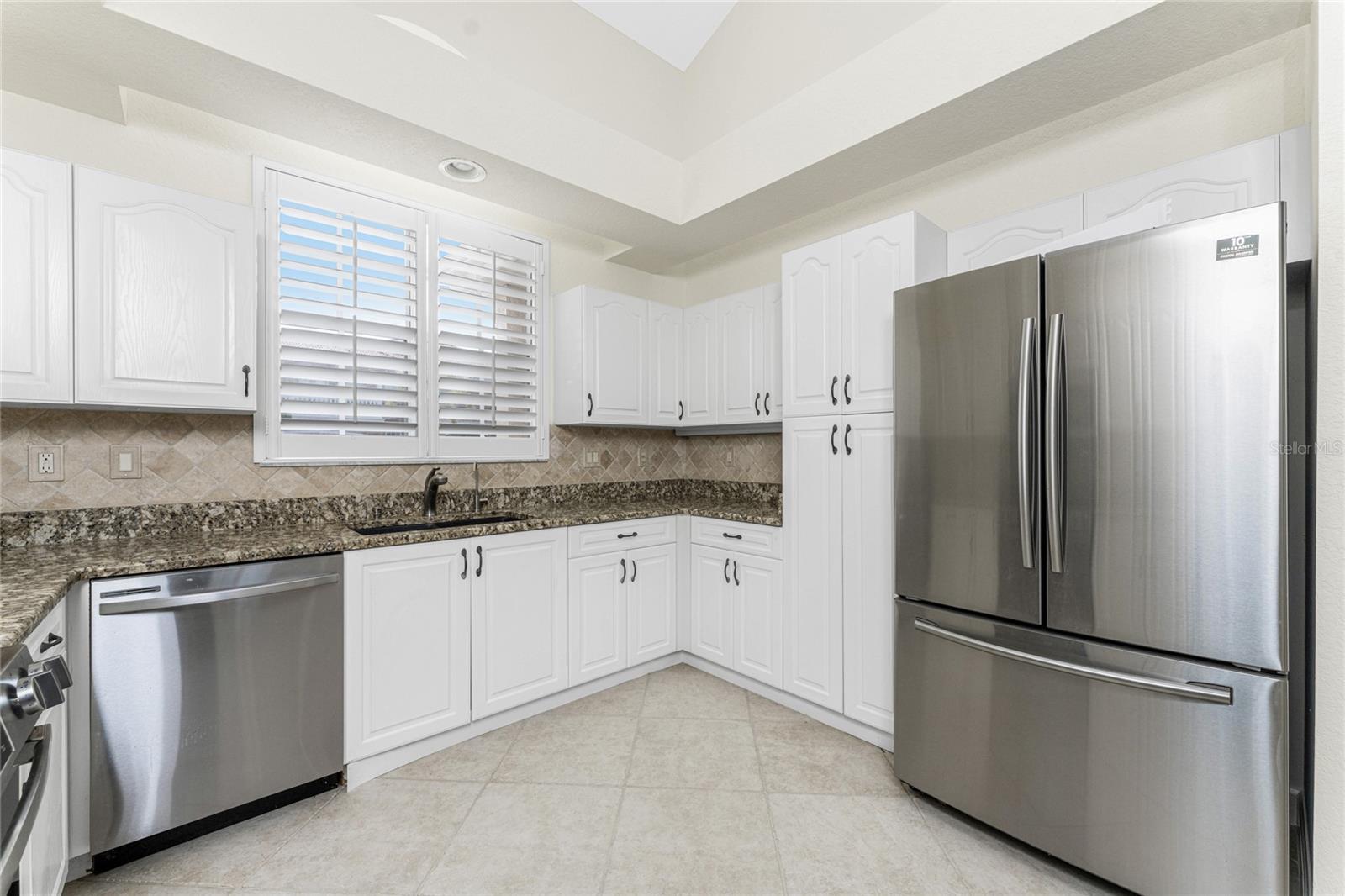 Image 11 of 50 For 814 Via Tripoli  814