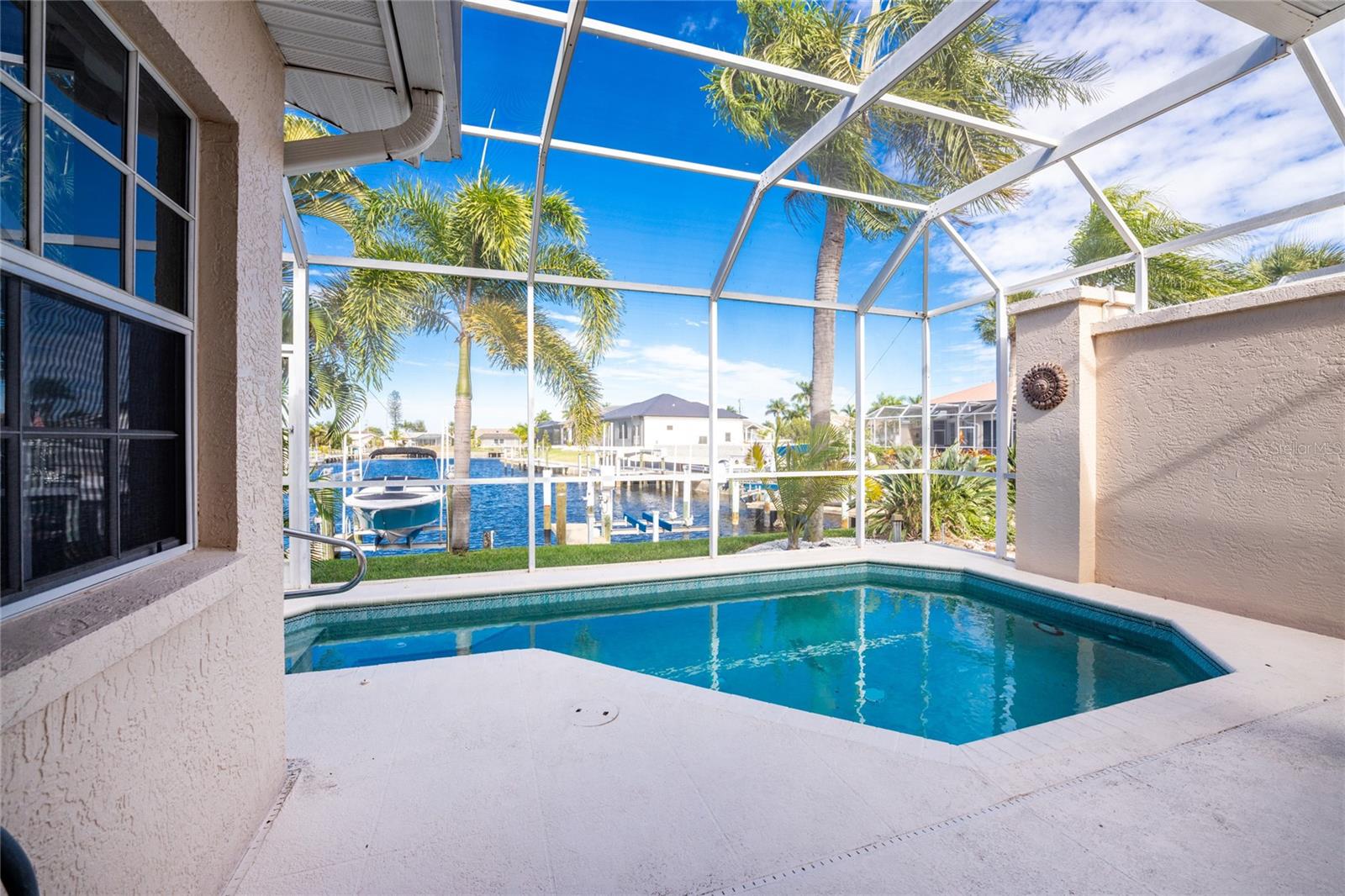 Image 27 of 50 For 814 Via Tripoli  814