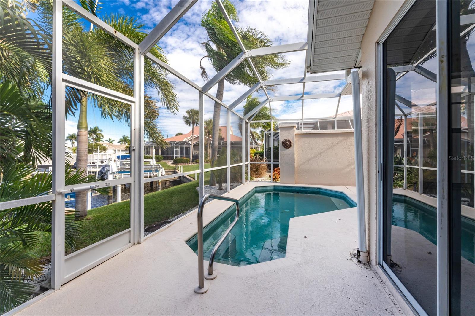 Image 29 of 50 For 814 Via Tripoli  814