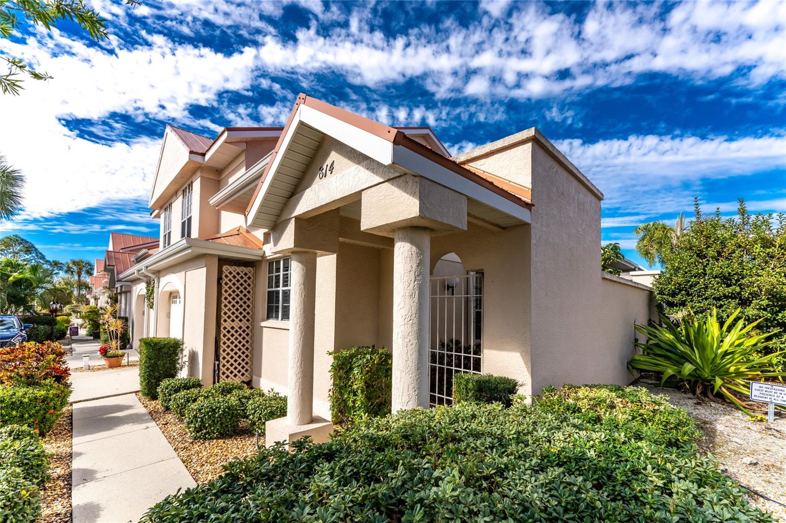 Image 36 of 50 For 814 Via Tripoli  814