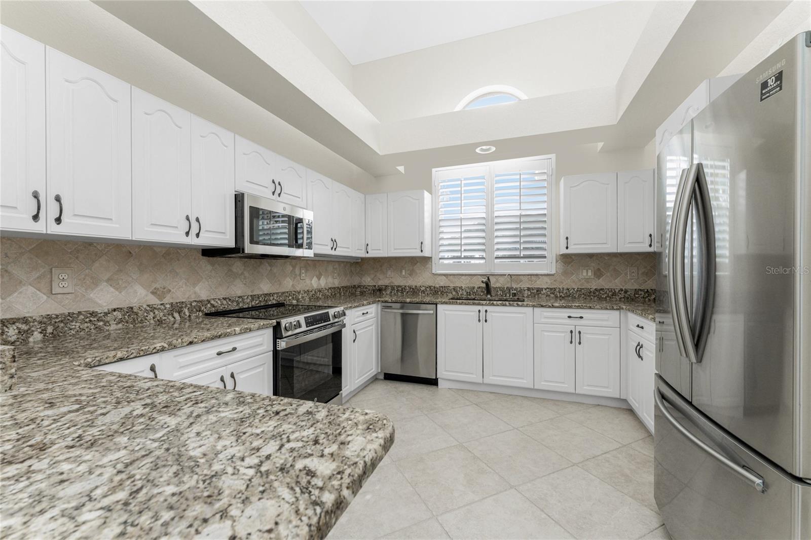 Image 9 of 50 For 814 Via Tripoli  814