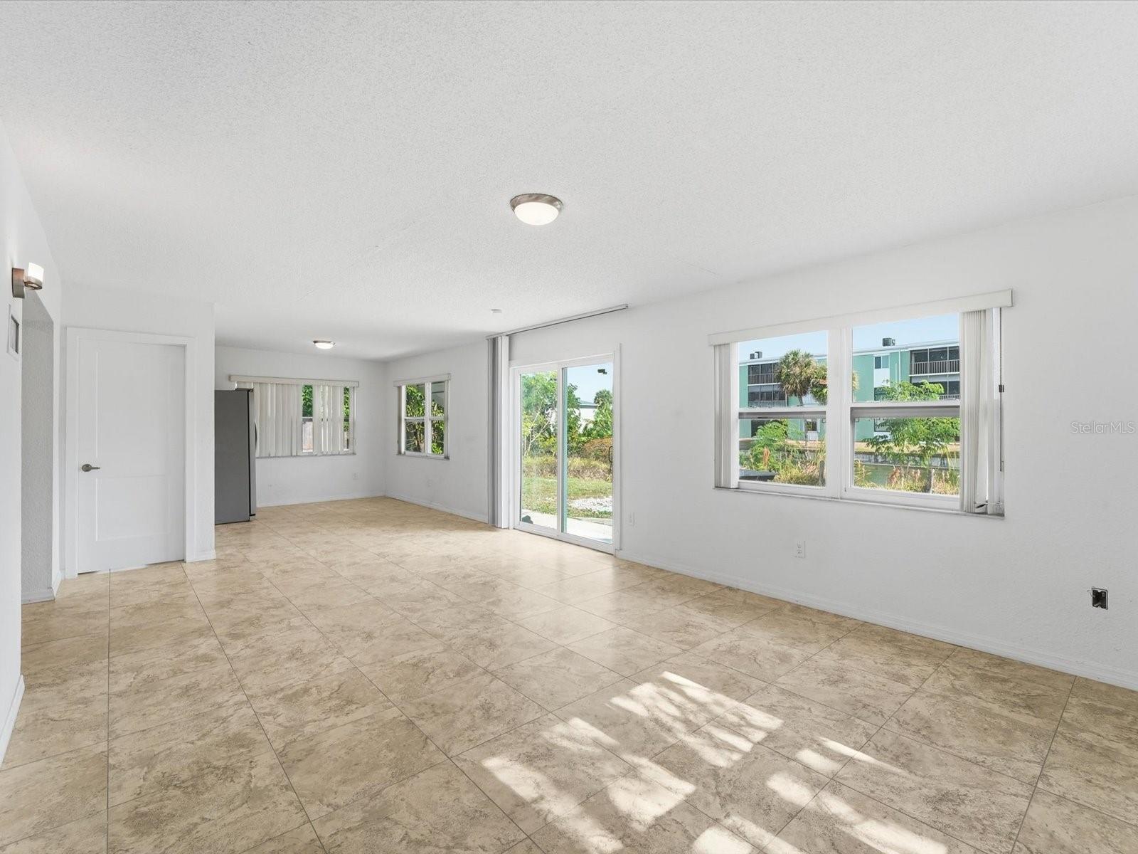 Image 13 of 31 For 2488 Elkcam Boulevard