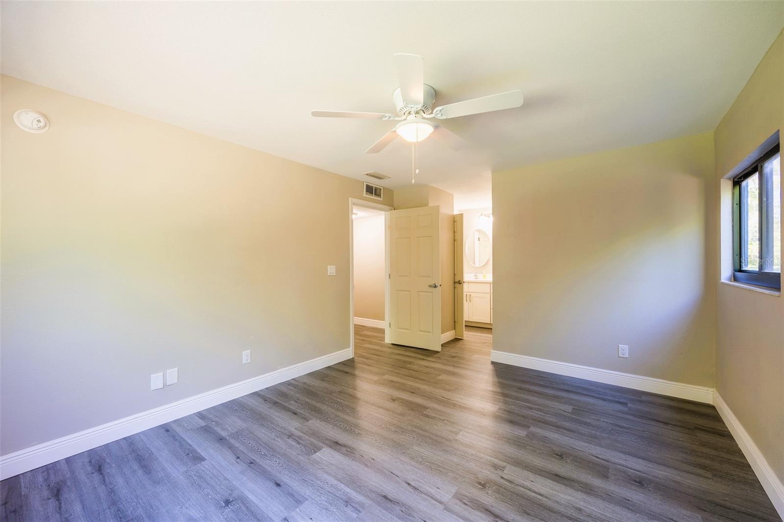 Image 21 of 29 For 17426 Birchwood Lane 2