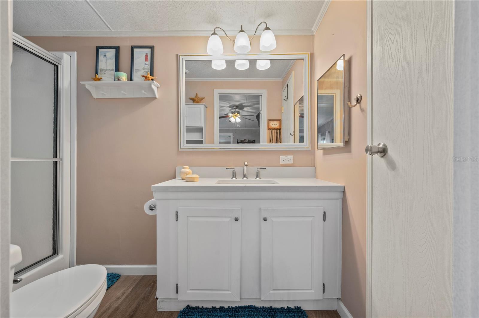 Image 18 of 56 For 1000 Kings Highway 133