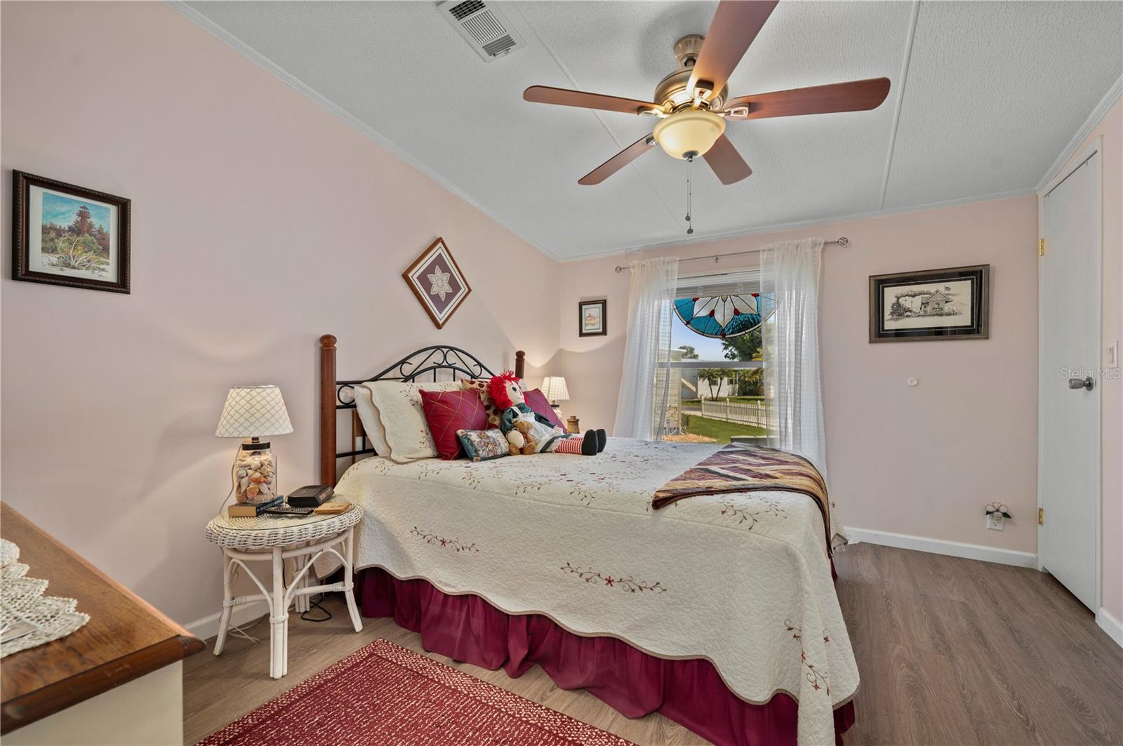 Image 20 of 56 For 1000 Kings Highway 133