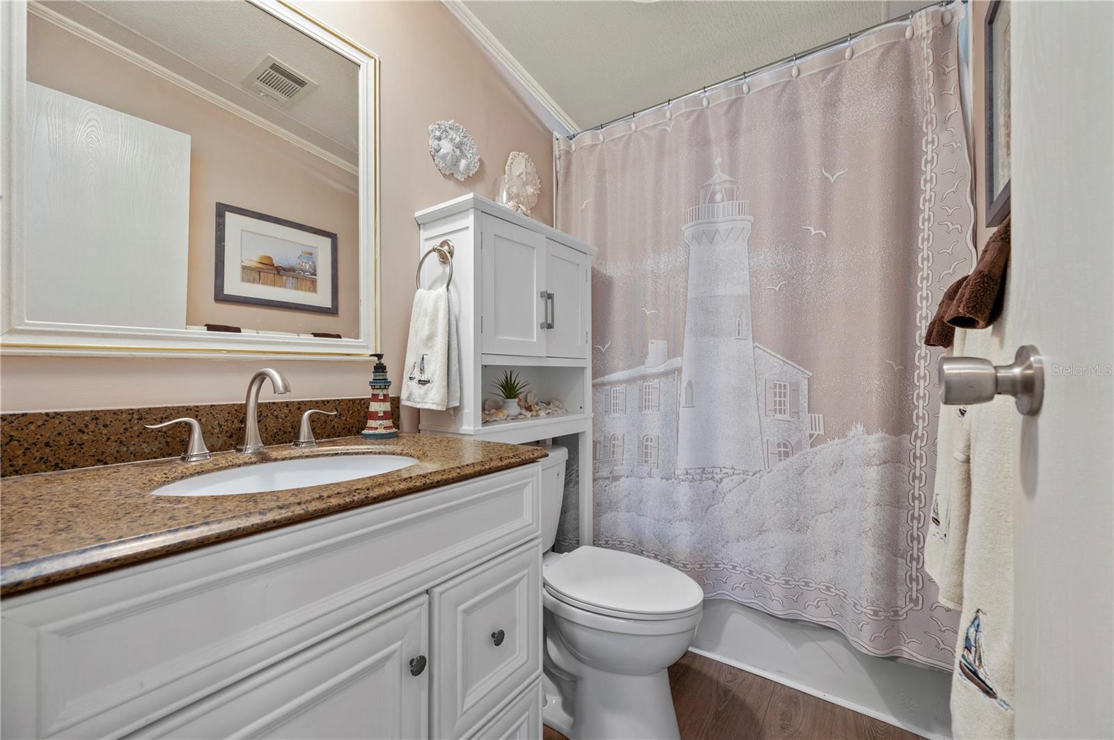 Image 22 of 56 For 1000 Kings Highway 133