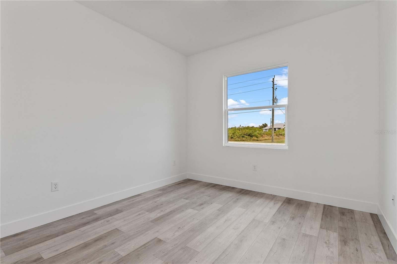 Image 28 of 42 For 13514 Keystone Boulevard