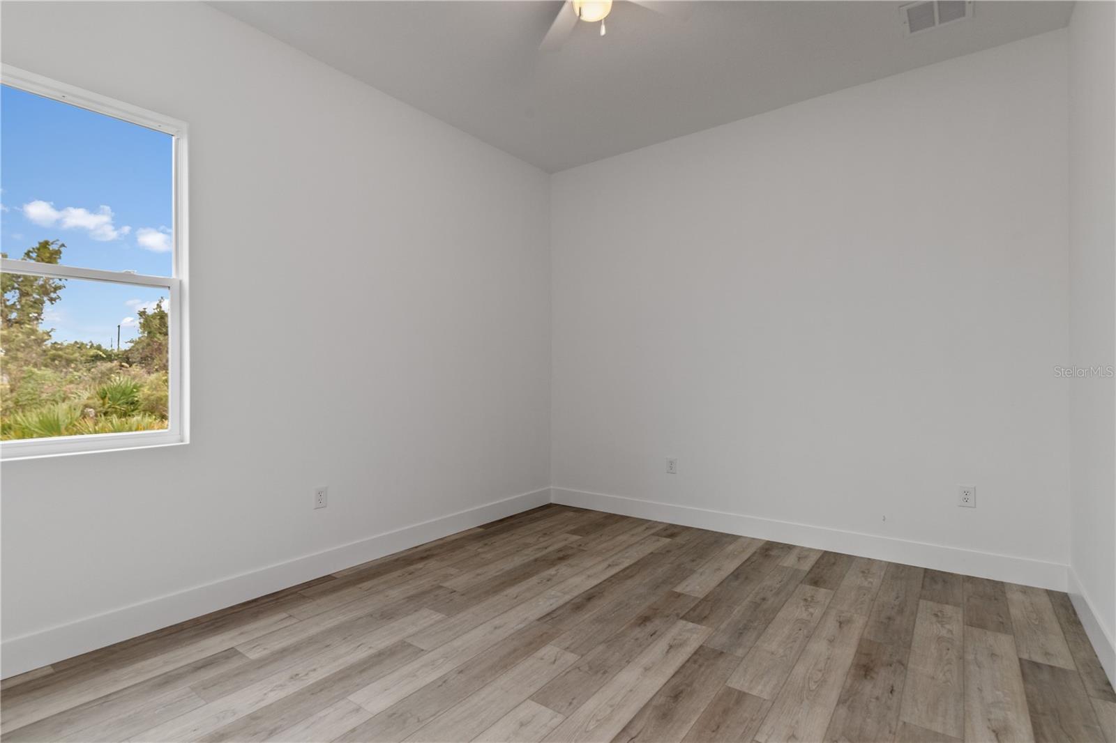 Image 29 of 42 For 13514 Keystone Boulevard