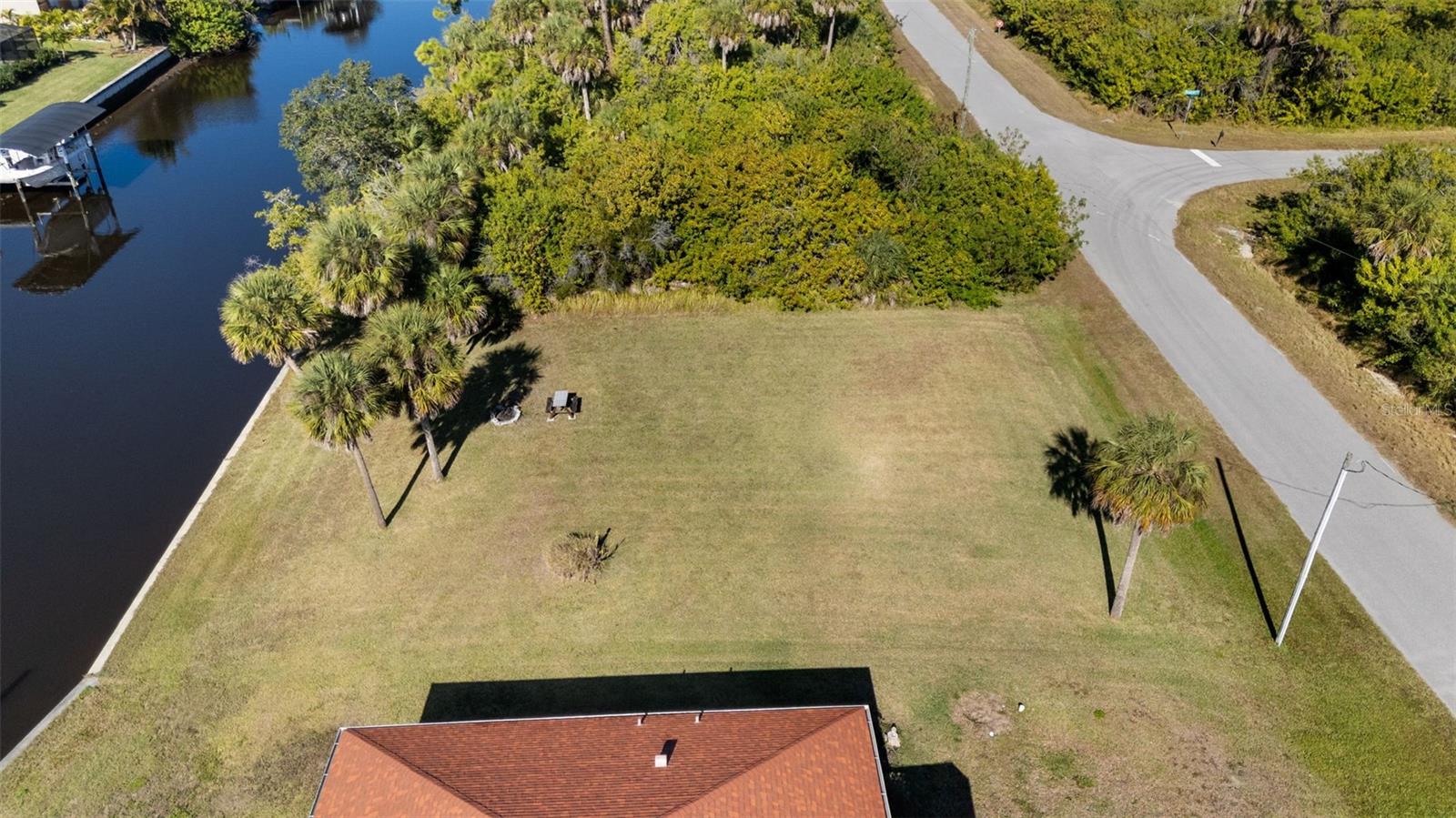 Image 6 of 8 For 1387 Glanmore Drive