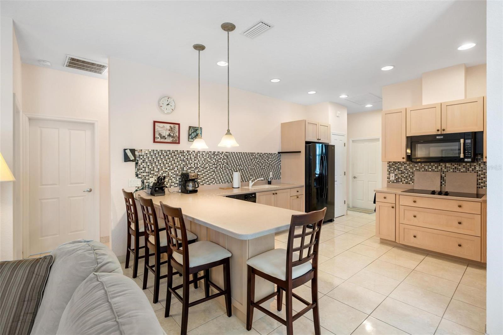 Image 14 of 60 For 8069 Aviary Road