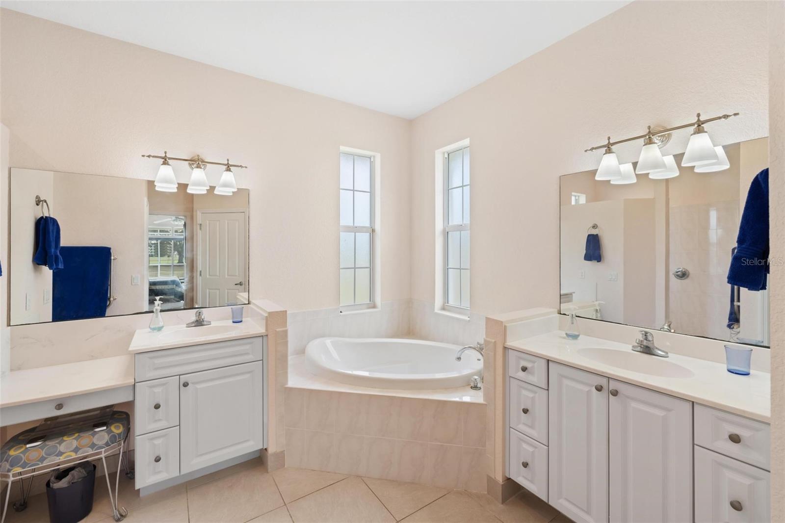 Image 27 of 60 For 8069 Aviary Road