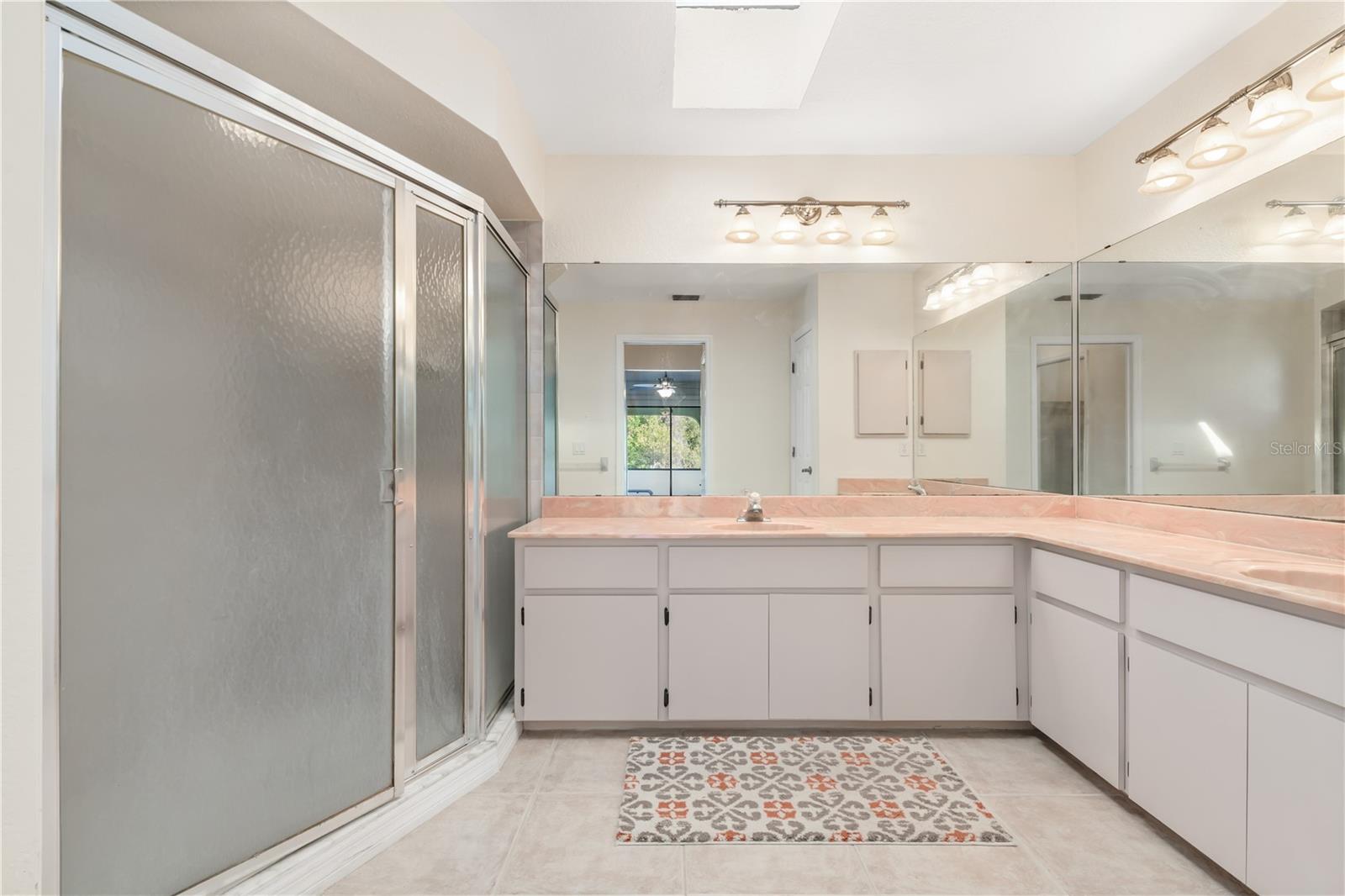 Image 17 of 36 For 1069 Fergus Lane